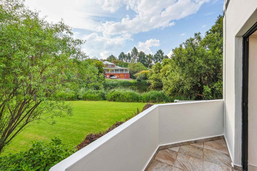 6 Bedroom Property for Sale in Wapadrand Gauteng