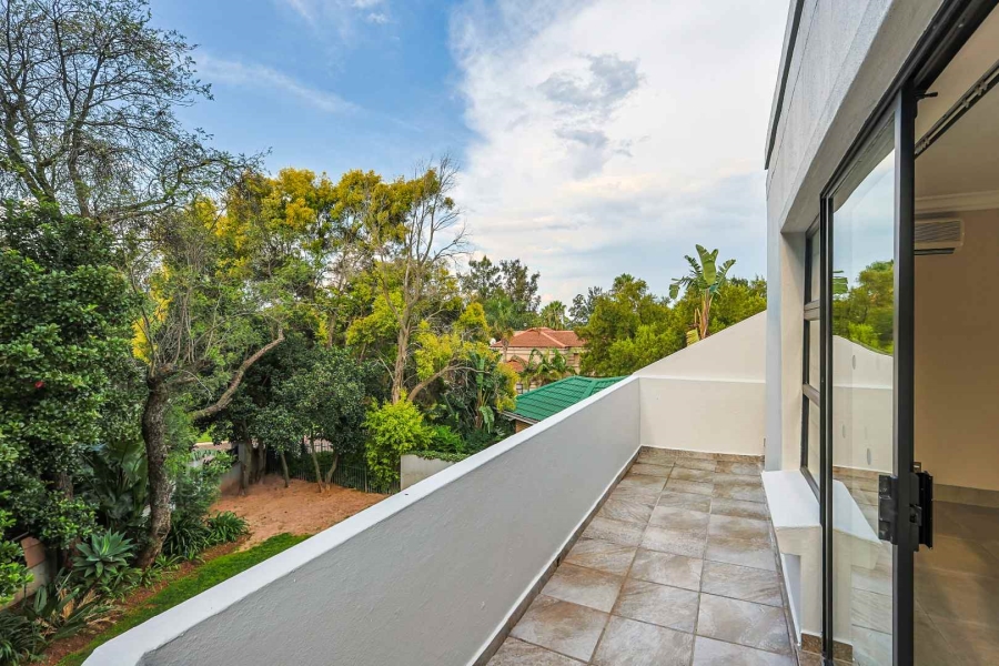 6 Bedroom Property for Sale in Wapadrand Gauteng