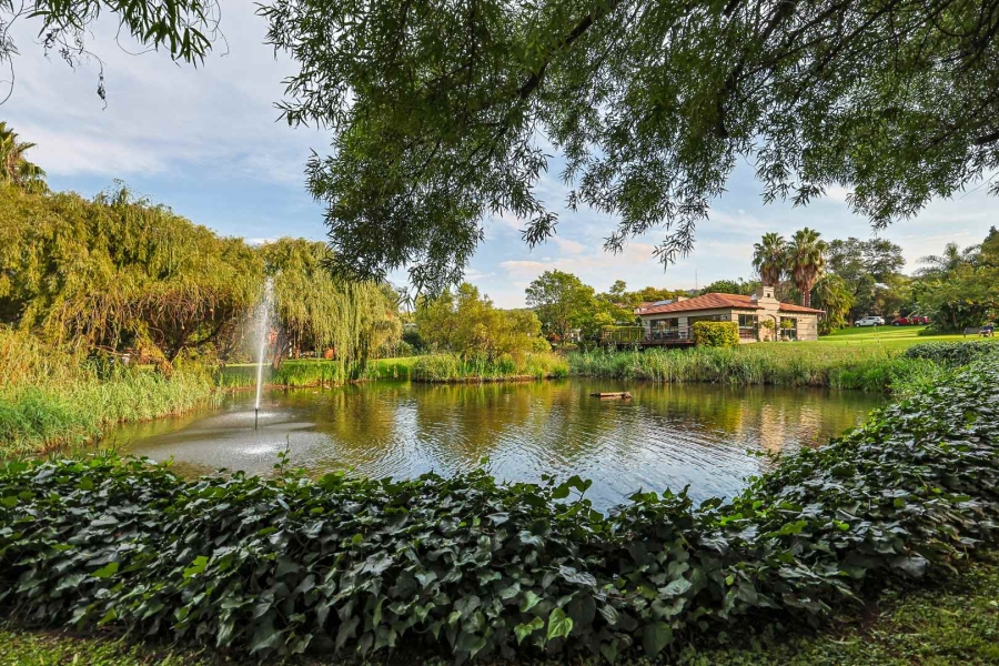 6 Bedroom Property for Sale in Wapadrand Gauteng