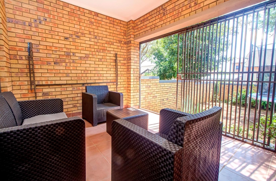 2 Bedroom Property for Sale in Wilgeheuwel Gauteng
