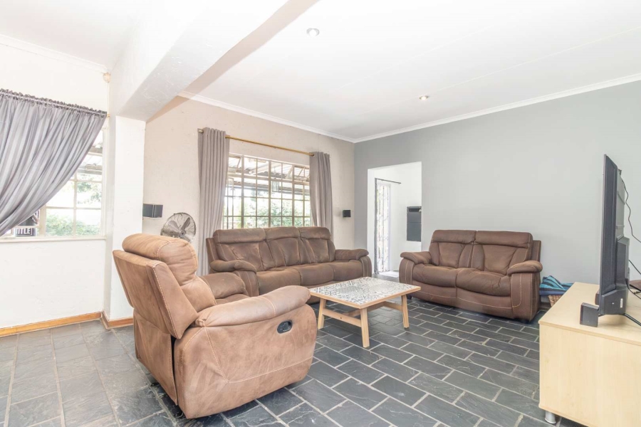 3 Bedroom Property for Sale in Buccleuch Gauteng