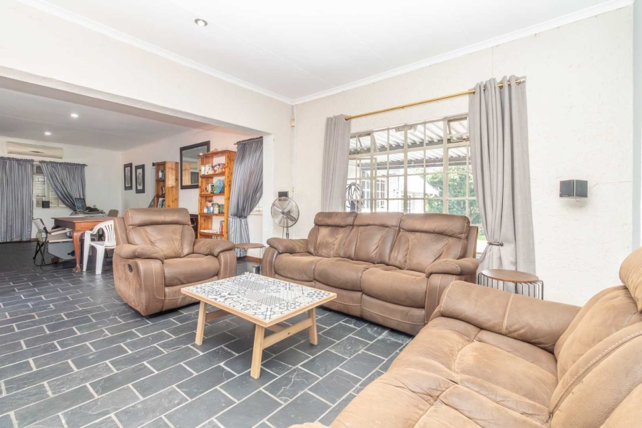 3 Bedroom Property for Sale in Buccleuch Gauteng