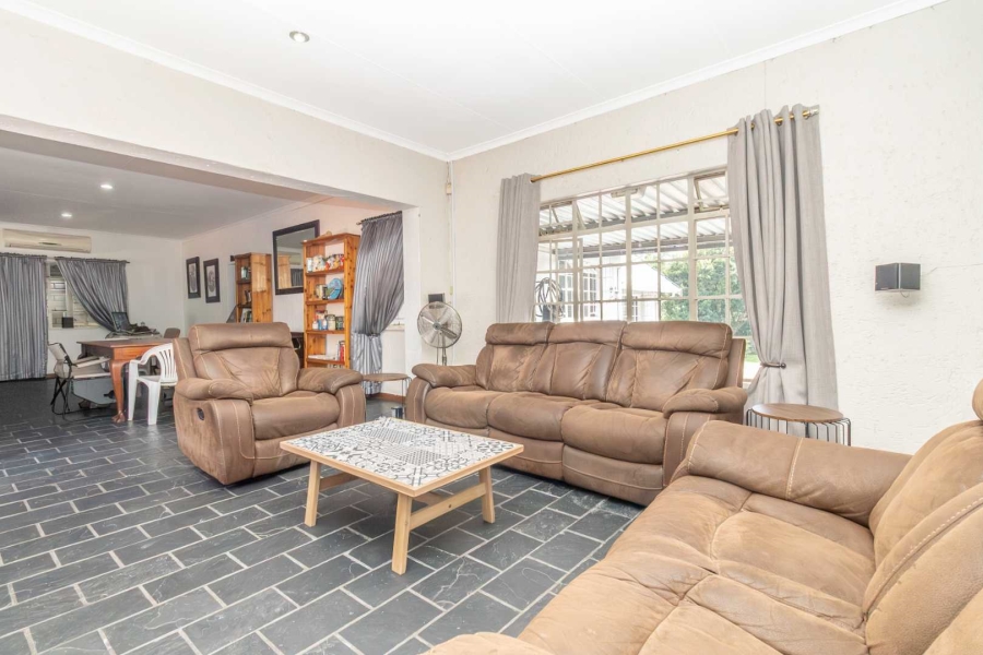 3 Bedroom Property for Sale in Buccleuch Gauteng