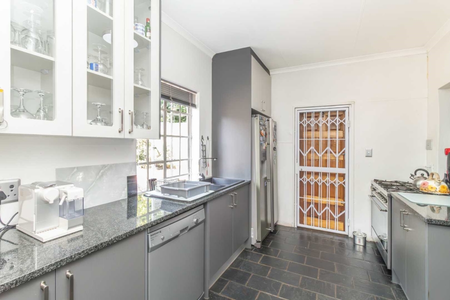 3 Bedroom Property for Sale in Buccleuch Gauteng