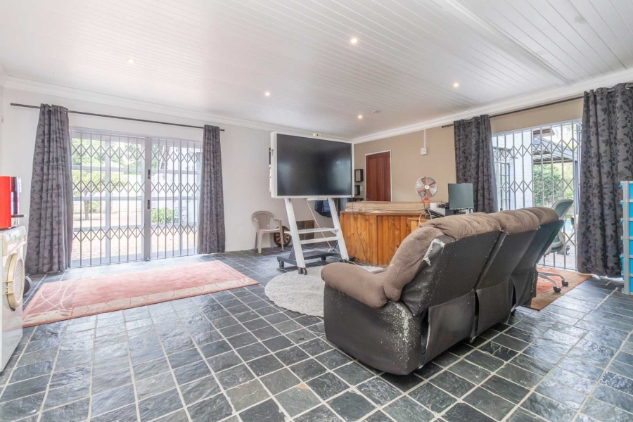 3 Bedroom Property for Sale in Buccleuch Gauteng