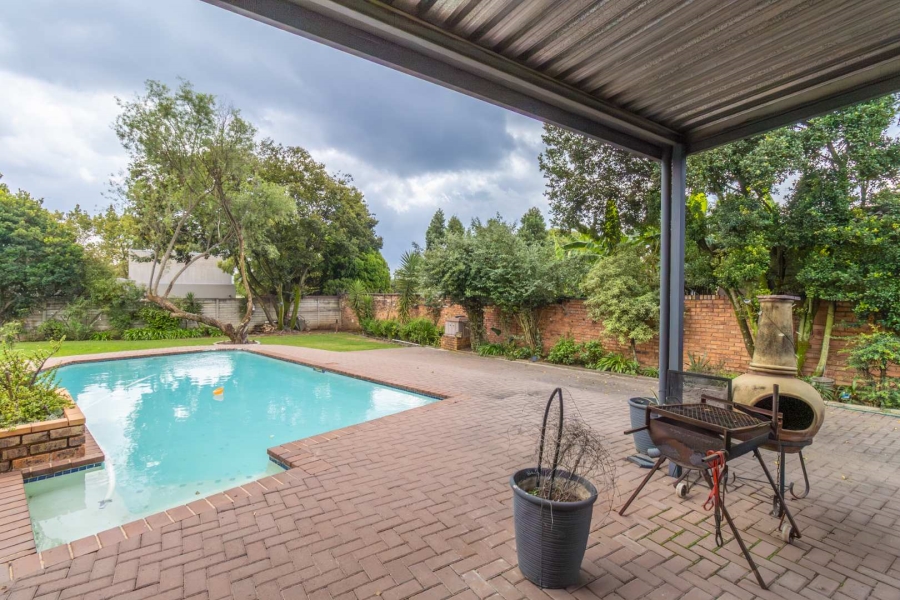 3 Bedroom Property for Sale in Buccleuch Gauteng