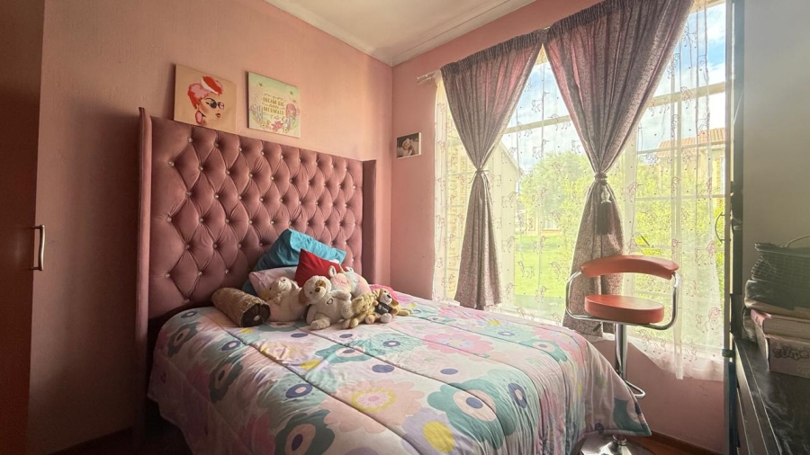 2 Bedroom Property for Sale in Honeydew Gauteng