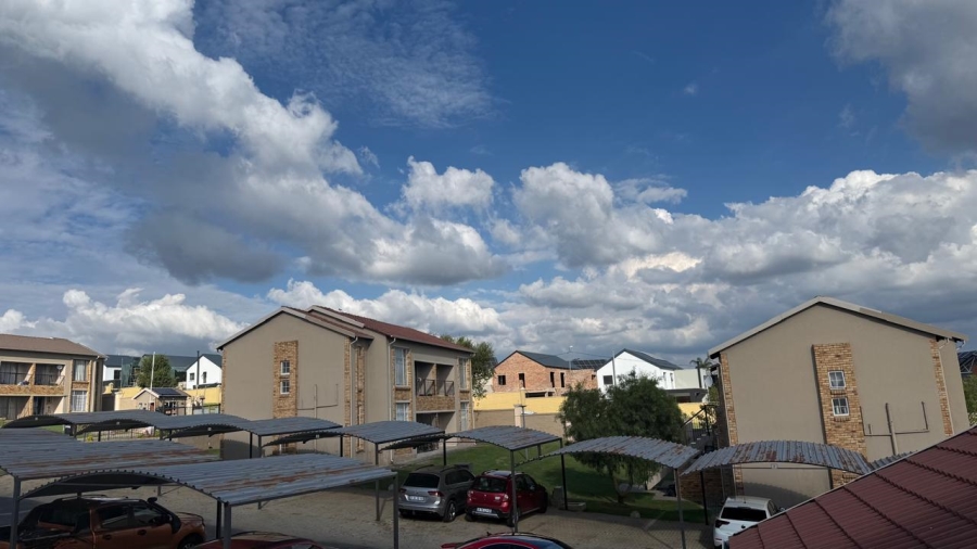 2 Bedroom Property for Sale in Honeydew Gauteng