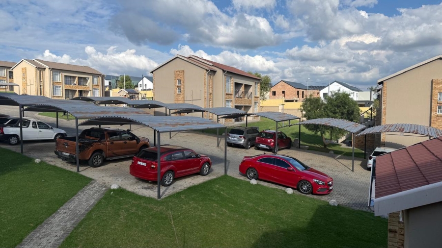 2 Bedroom Property for Sale in Honeydew Gauteng