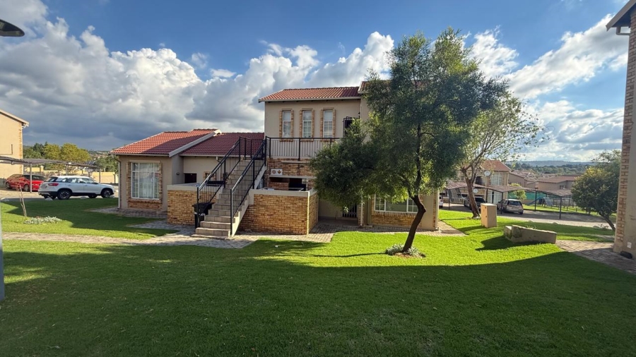 2 Bedroom Property for Sale in Honeydew Gauteng