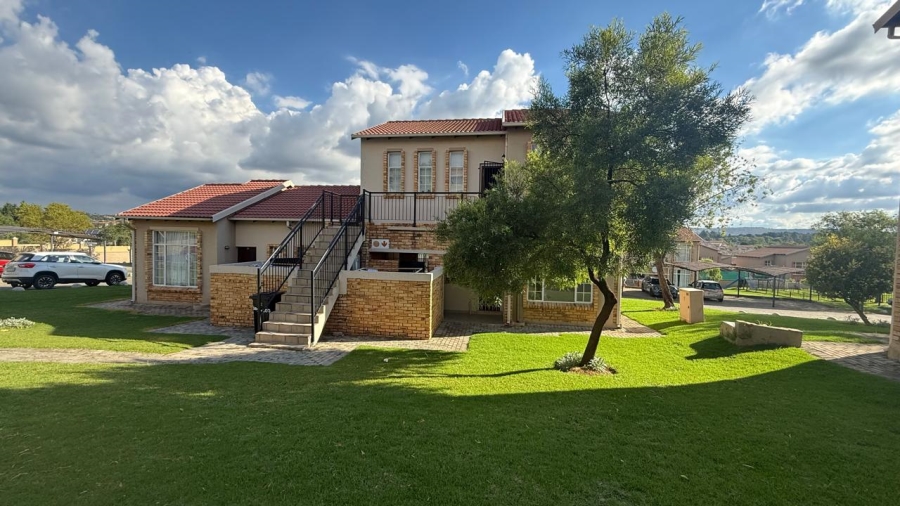 2 Bedroom Property for Sale in Honeydew Gauteng