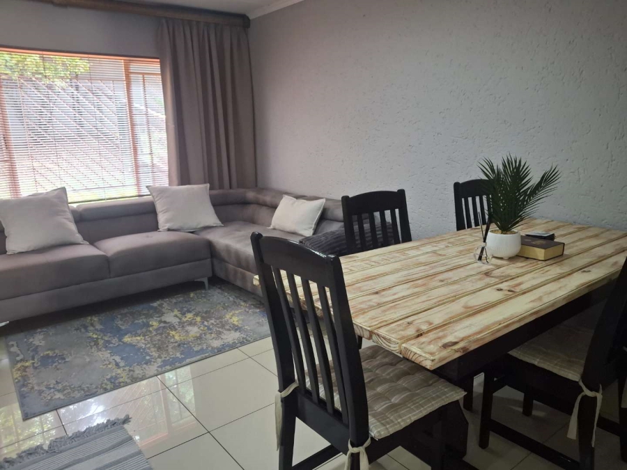 To Let 1 Bedroom Property for Rent in Benmore Gauteng
