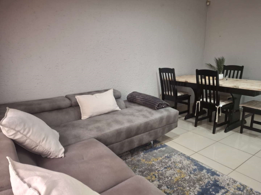 To Let 1 Bedroom Property for Rent in Benmore Gauteng