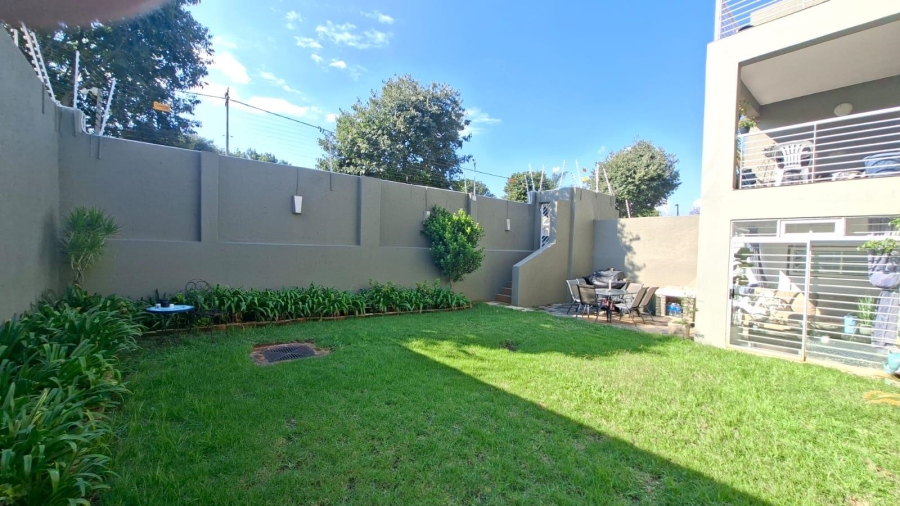 2 Bedroom Property for Sale in Glenhazel Gauteng