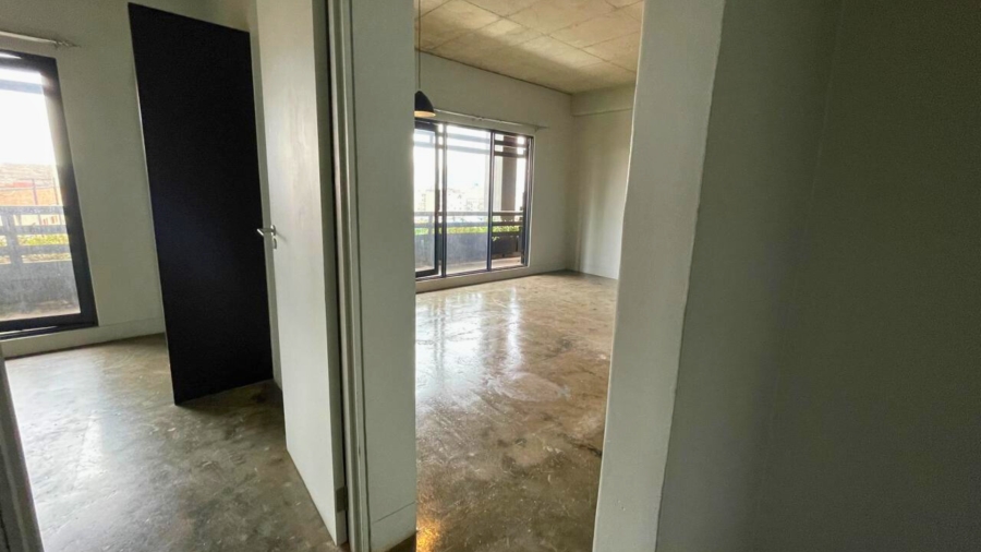1 Bedroom Property for Sale in New Doornfontein Gauteng