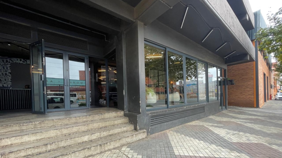 1 Bedroom Property for Sale in New Doornfontein Gauteng