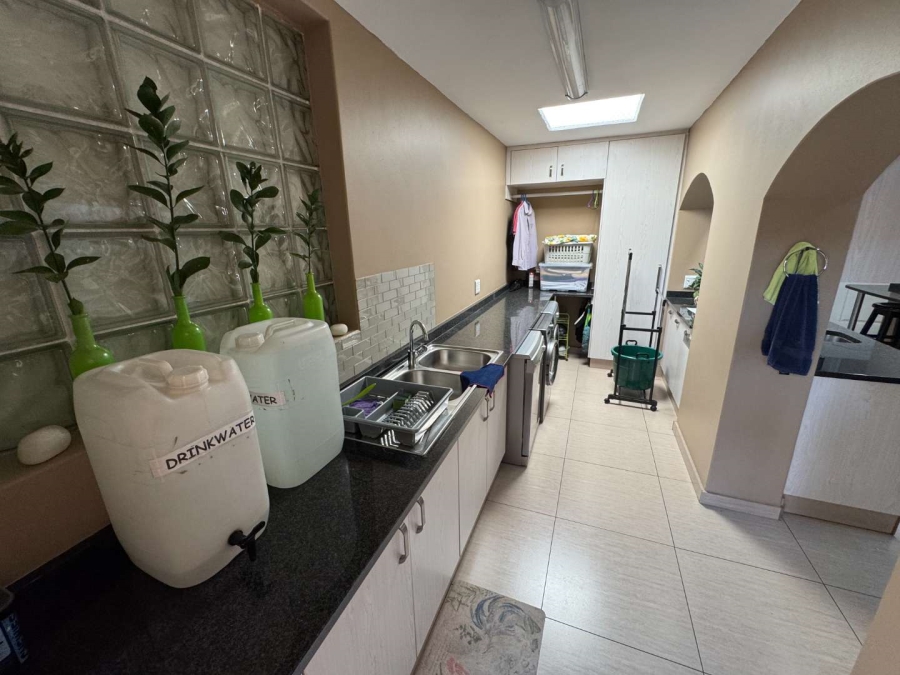 4 Bedroom Property for Sale in Alberante Gauteng