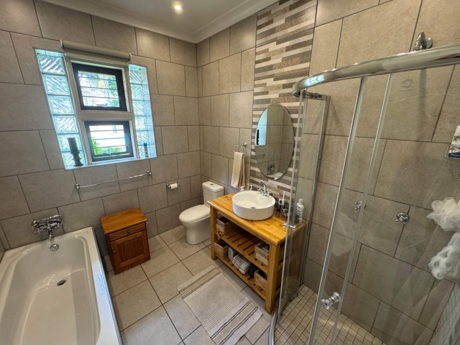 4 Bedroom Property for Sale in Alberante Gauteng