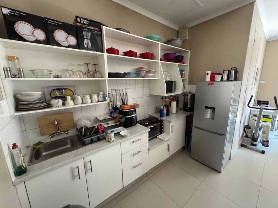 4 Bedroom Property for Sale in Alberante Gauteng