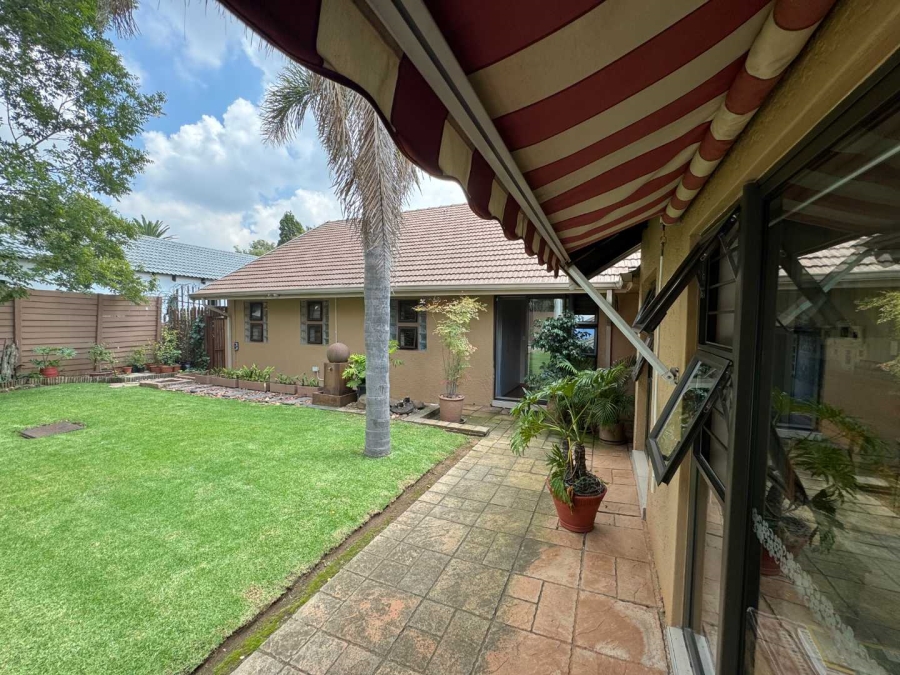 4 Bedroom Property for Sale in Alberante Gauteng