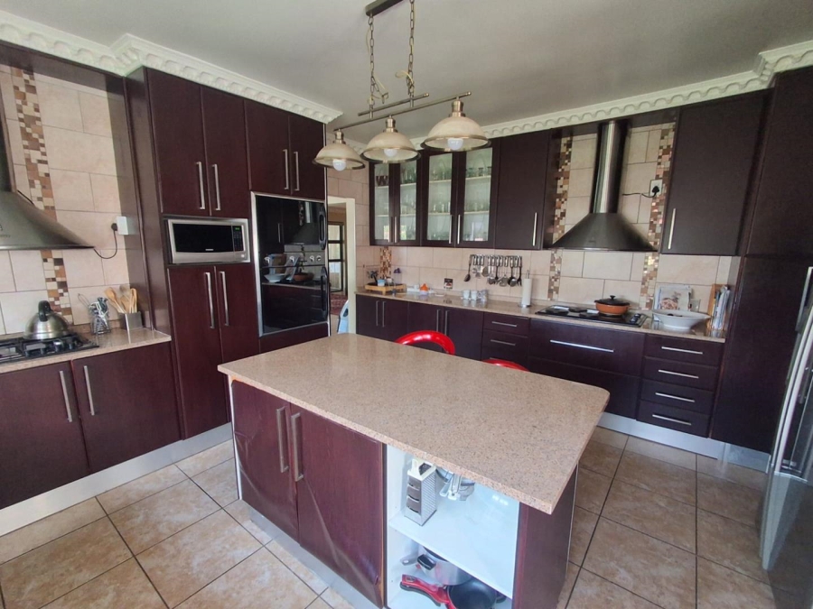 3 Bedroom Property for Sale in Mulbarton Gauteng