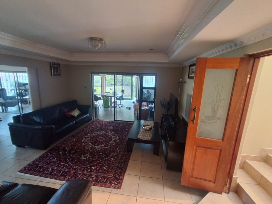 3 Bedroom Property for Sale in Mulbarton Gauteng