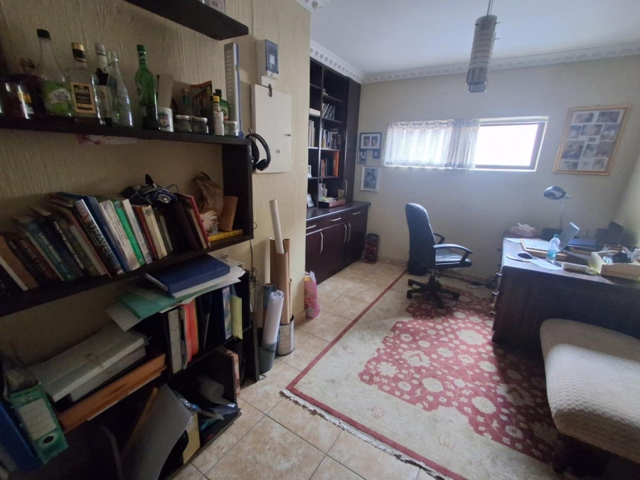 3 Bedroom Property for Sale in Mulbarton Gauteng