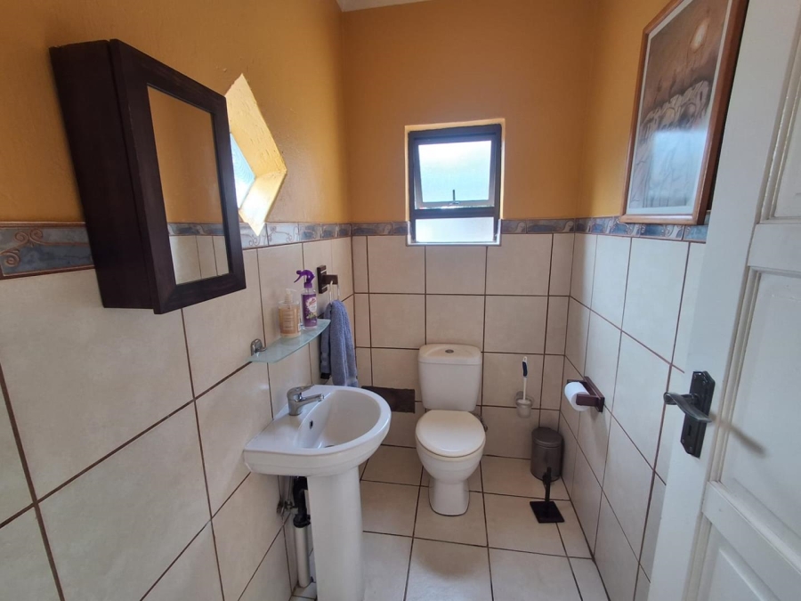 3 Bedroom Property for Sale in Mulbarton Gauteng