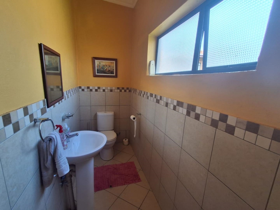 3 Bedroom Property for Sale in Mulbarton Gauteng