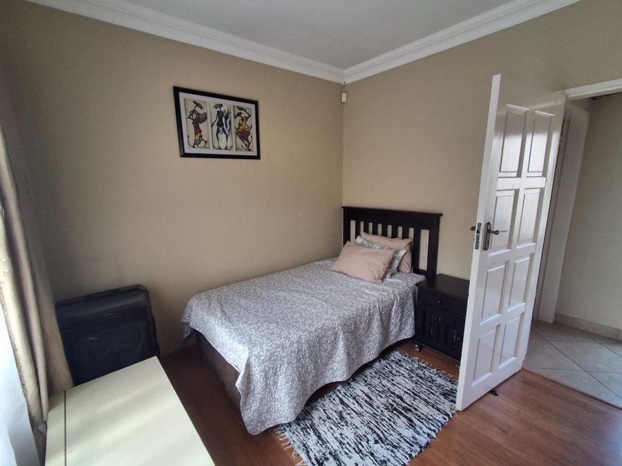 3 Bedroom Property for Sale in Mulbarton Gauteng