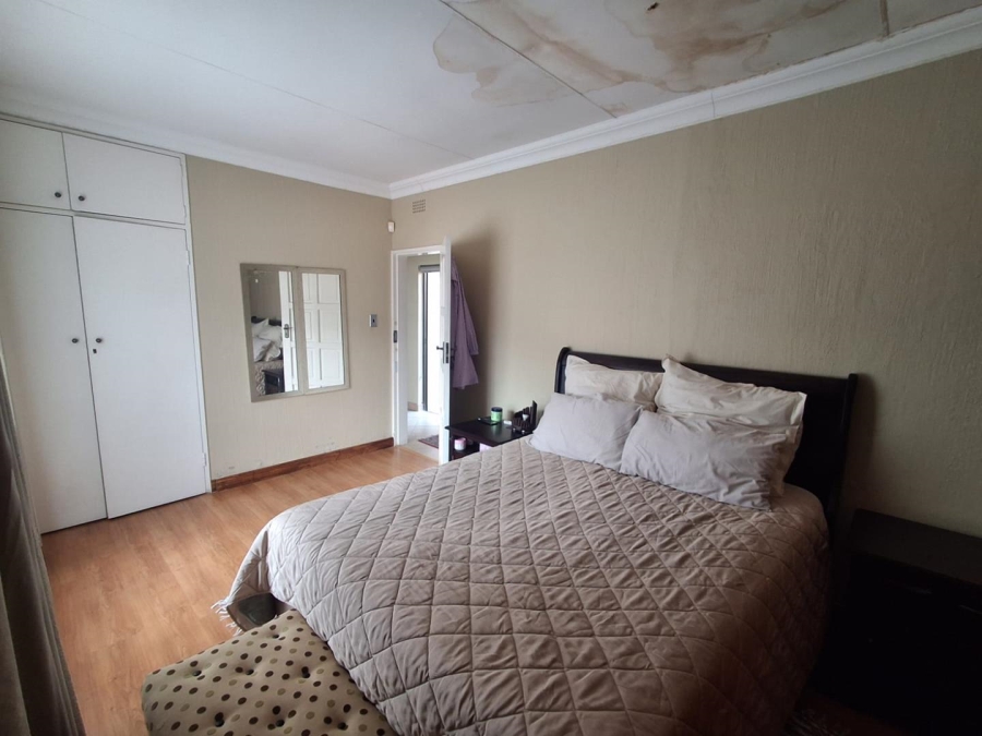 3 Bedroom Property for Sale in Mulbarton Gauteng