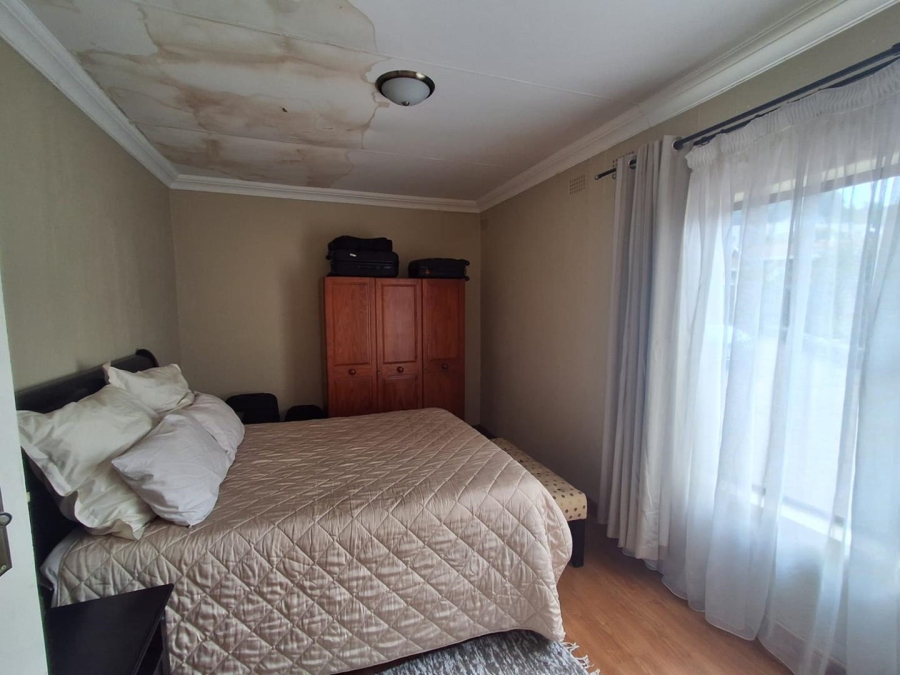 3 Bedroom Property for Sale in Mulbarton Gauteng
