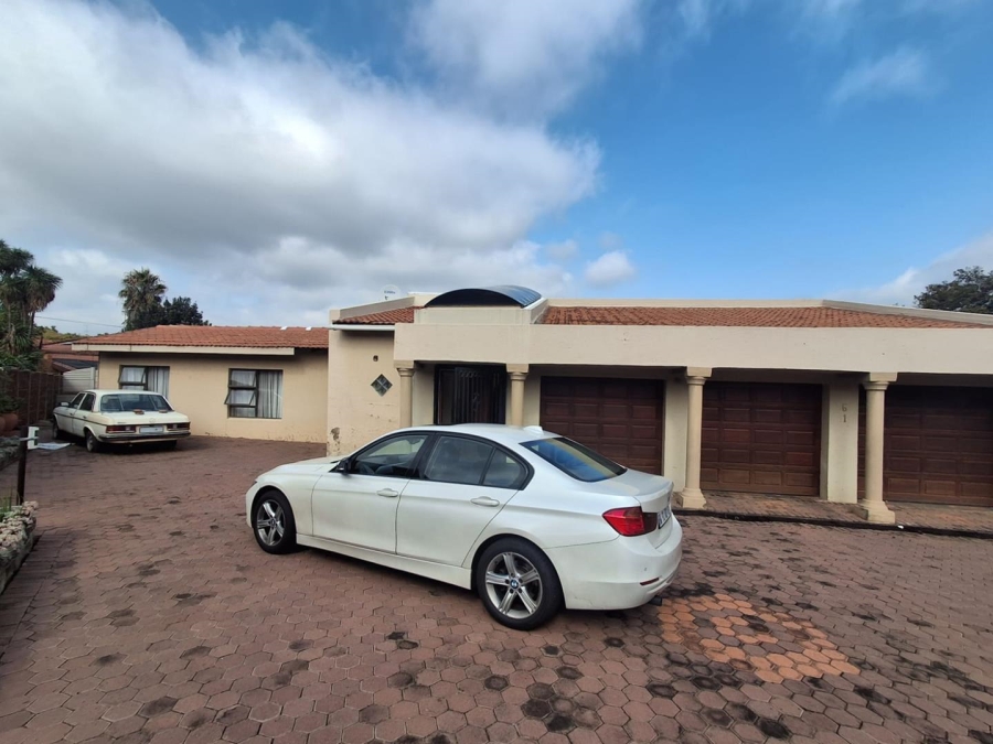 3 Bedroom Property for Sale in Mulbarton Gauteng