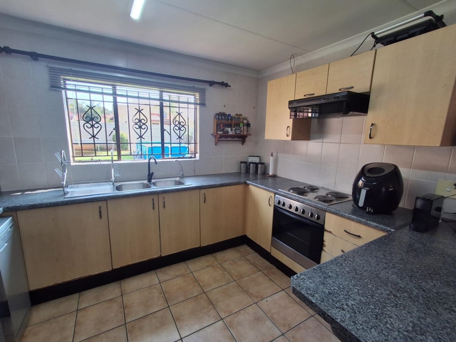 2 Bedroom Property for Sale in Kibler Park Gauteng