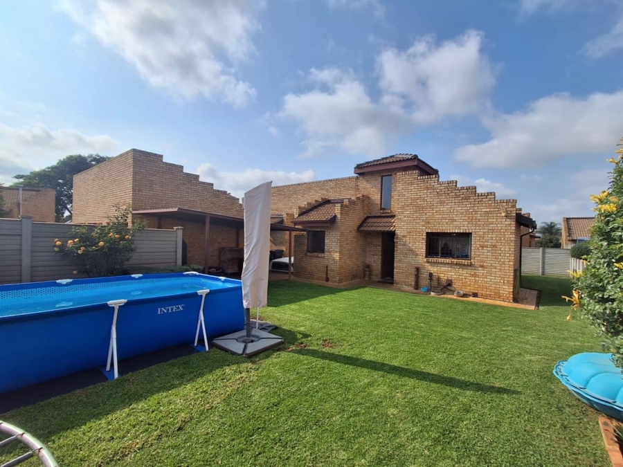 2 Bedroom Property for Sale in Kibler Park Gauteng