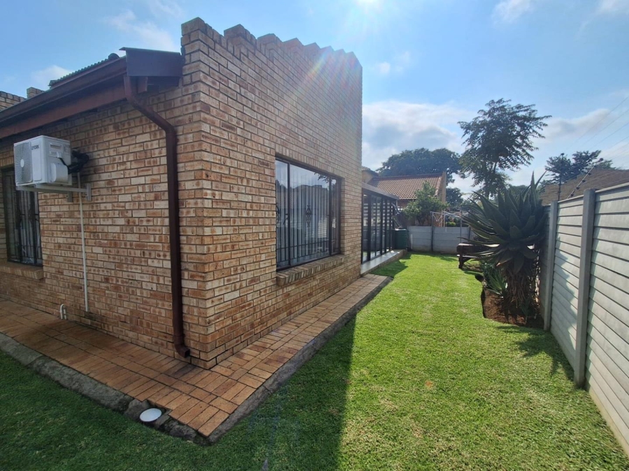 2 Bedroom Property for Sale in Kibler Park Gauteng