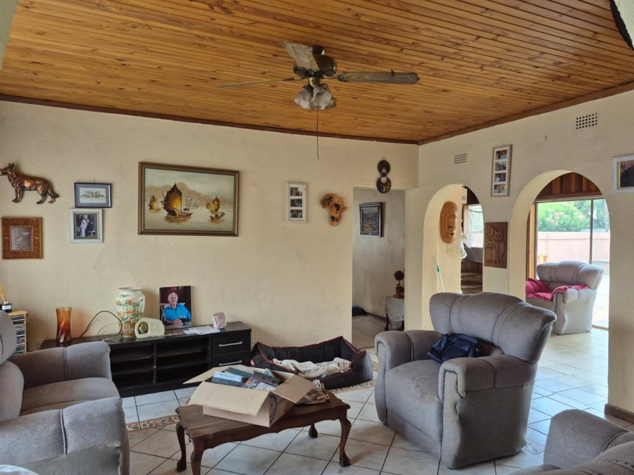 5 Bedroom Property for Sale in Brackenhurst Gauteng