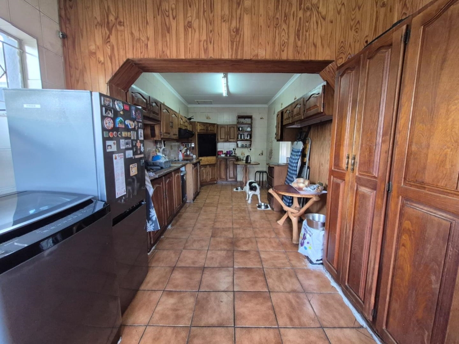 5 Bedroom Property for Sale in Brackenhurst Gauteng