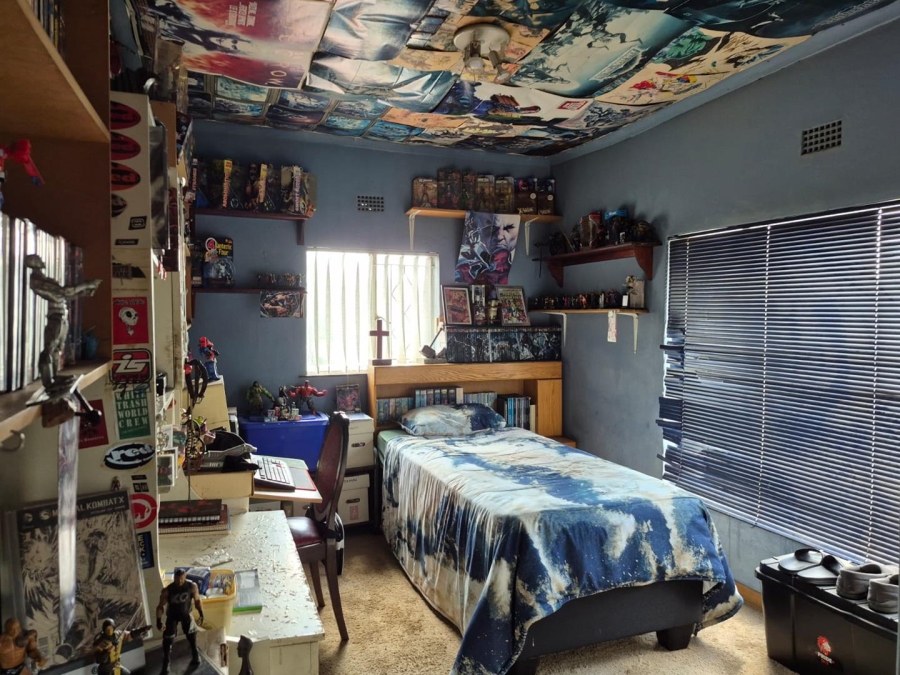 5 Bedroom Property for Sale in Brackenhurst Gauteng