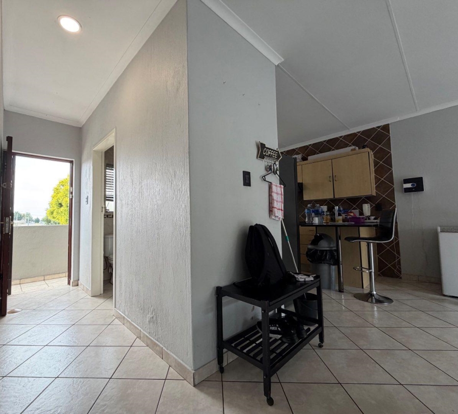 2 Bedroom Property for Sale in Brackenhurst Gauteng