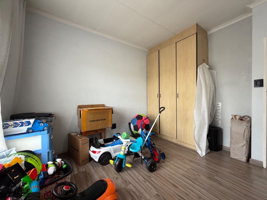 2 Bedroom Property for Sale in Brackenhurst Gauteng