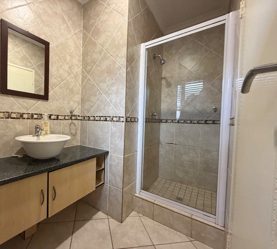 2 Bedroom Property for Sale in Brackenhurst Gauteng