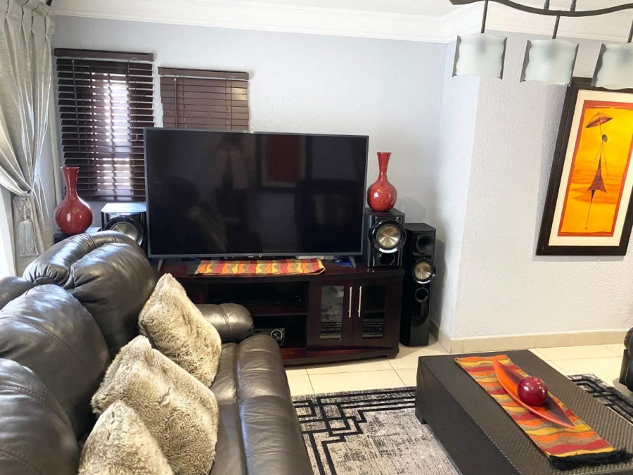 3 Bedroom Property for Sale in Daveyton Gauteng