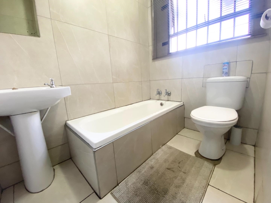 3 Bedroom Property for Sale in Daveyton Gauteng