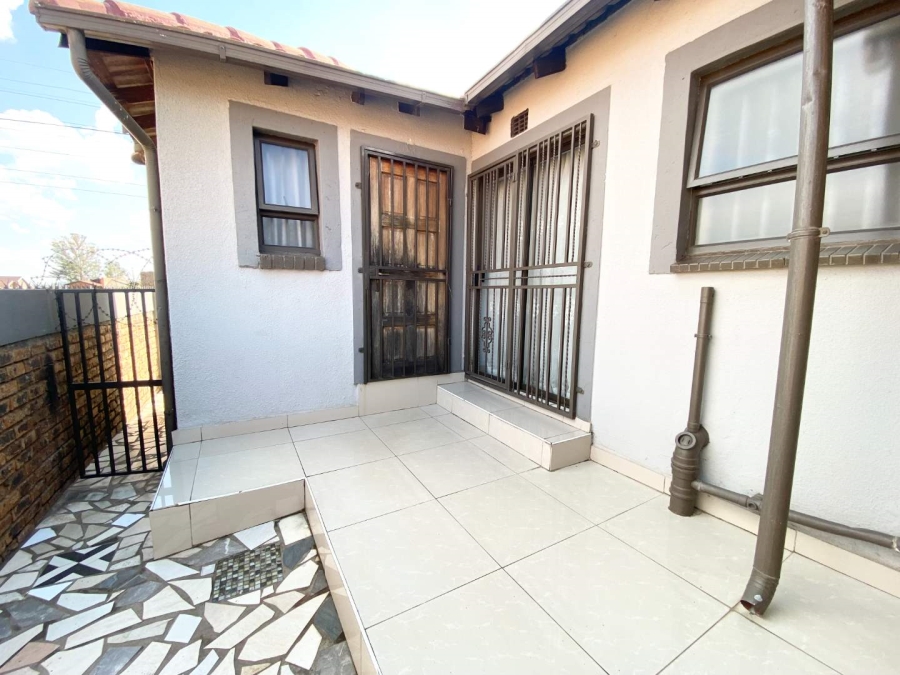 3 Bedroom Property for Sale in Daveyton Gauteng