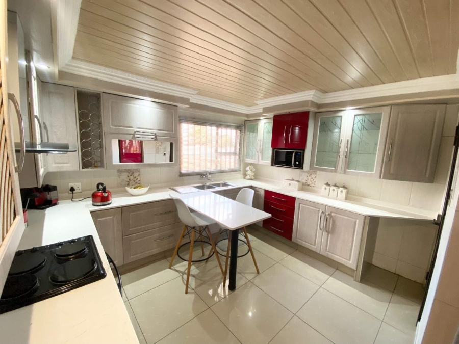 3 Bedroom Property for Sale in Daveyton Gauteng