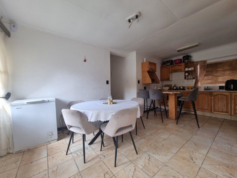 3 Bedroom Property for Sale in Faerie Glen Gauteng