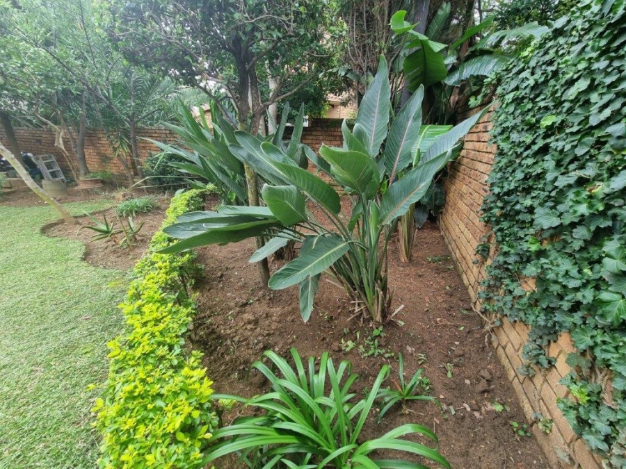 3 Bedroom Property for Sale in Faerie Glen Gauteng