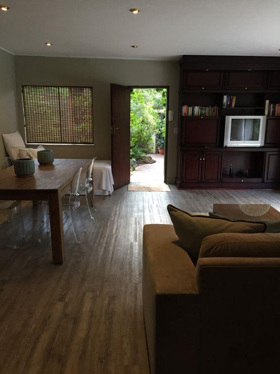 To Let 1 Bedroom Property for Rent in Linden Gauteng