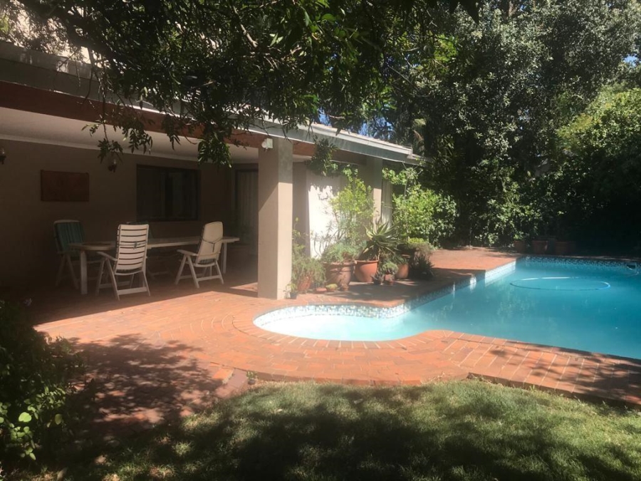 To Let 1 Bedroom Property for Rent in Linden Gauteng